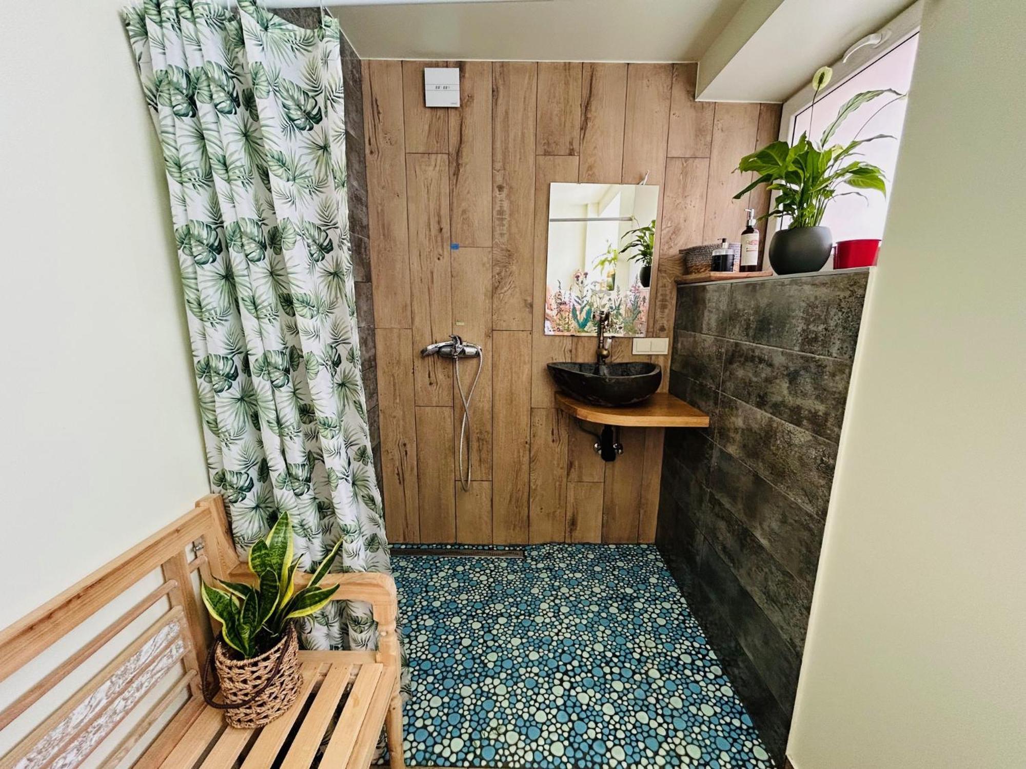 Three Bedroom With Two Terraces For 7People+Baby Kaunas Ngoại thất bức ảnh